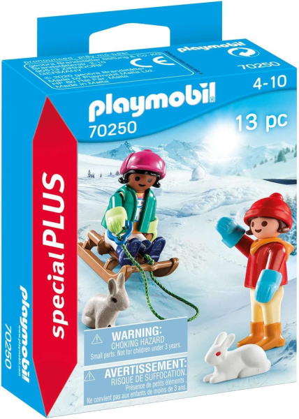 Special Plus Kinder mit Schlitten